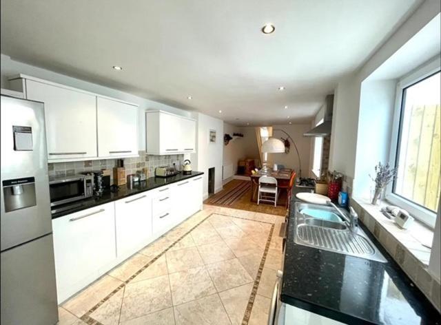 *Family Home In Mumbles. Close To The Beach* Exterior foto